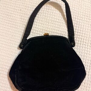 Julius Resnick Bag, Vintage Black Velvet Clutch Kiss Clasp